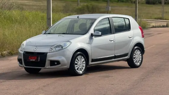 RENAULT SANDERO 1.6 PRIVILÉGE 16V FLEX 4P AUTOMÁTICO