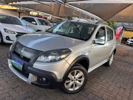RENAULT SANDERO 1.6 STEPWAY 8V FLEX 4P MANUAL