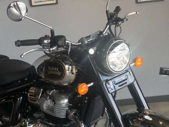 ROYAL ENFIELD-CLASSIC 650 BLACK CHROME ROYAL ENFIELD-CLASSIC 650 BLACK CHROME-2026