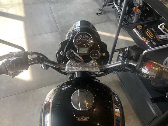 ROYAL ENFIELD-CLASSIC 650 BLACK CHROME ROYAL ENFIELD-CLASSIC 650 BLACK CHROME-2026