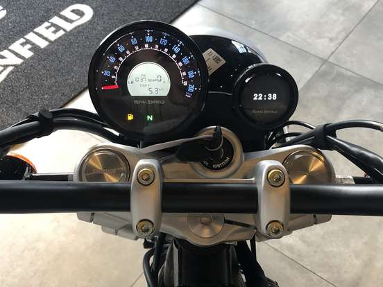 ROYAL ENFIELD-METEOR 650 ASTRAL-2025