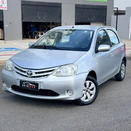 TOYOTA ETIOS 1.3 XS 16V FLEX 4P MANUAL TOYOTA ETIOS 1.3 XS 16V FLEX 4P MANUAL