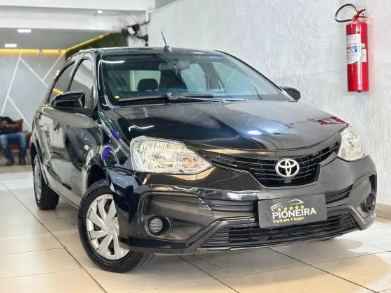 TOYOTA ETIOS 1.5 XS SEDAN 16V FLEX 4P AUTOMÁTICO TOYOTA ETIOS 1.5 XS SEDAN 16V FLEX 4P AUTOMÁTICO