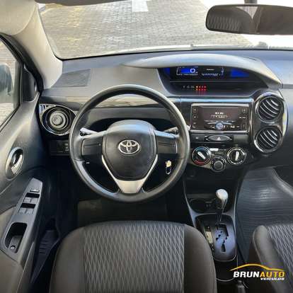 TOYOTA-ETIOS-2020