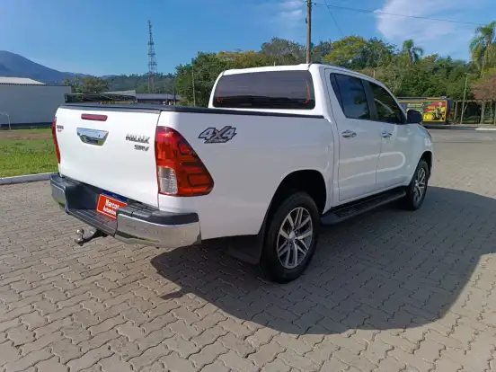 TOYOTA-HILUX-2.8 SRV 4X4 CD 16V DIESEL 4P AUTOMÁTICO TOYOTA-HILUX-2019