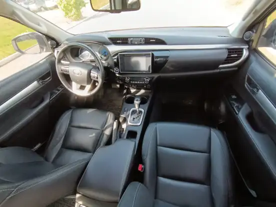 TOYOTA-HILUX-2019