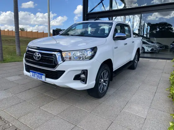 TOYOTA HILUX 2.8 SRV 4X4 CD 16V DIESEL 4P AUTOMÁTICO TOYOTA HILUX 2.8 SRV 4X4 CD 16V DIESEL 4P AUTOMÁTICO