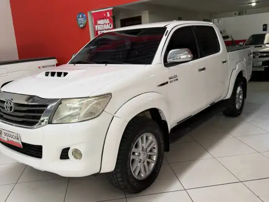 TOYOTA-HILUX-3.0 SRV TOP 4X4 CD 16V TURBO INTERCOOLER DIESEL 4P AUTOMÁTICO TOYOTA-HILUX-2012