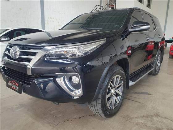 TOYOTA HILUX SW4 2.8 SRX 4X4 16V TURBO INTERCOOLER DIESEL 4P AUTOMÁTICO