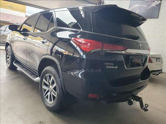 TOYOTA-HILUX SW4-2.8 SRX 4X4 16V TURBO INTERCOOLER DIESEL 4P AUTOMÁTICO TOYOTA-HILUX SW4-2016