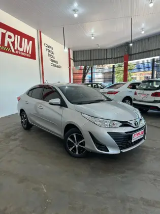 TOYOTA YARIS 1.5 16V FLEX SEDAN XL LIVE MULTIDRIVE TOYOTA YARIS 1.5 16V FLEX SEDAN XL LIVE MULTIDRIVE