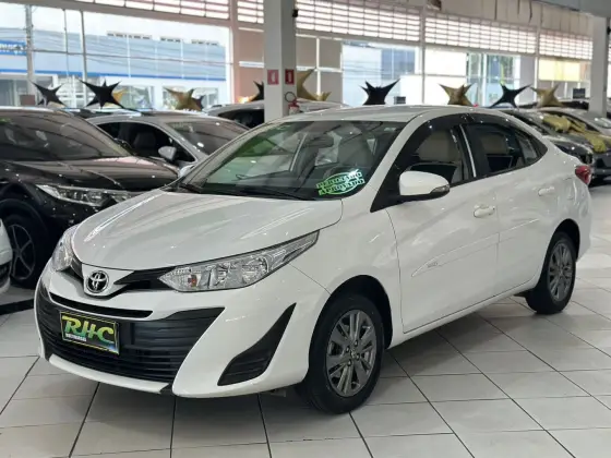 TOYOTA YARIS 1.5 16V FLEX SEDAN XL PLUS CONNECT MULTIDRIVE TOYOTA YARIS 1.5 16V FLEX SEDAN XL PLUS CONNECT MULTIDRIVE