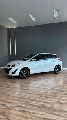 TOYOTA-YARIS-2019