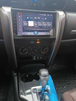 TOYOTA-HILUX SW4-2016