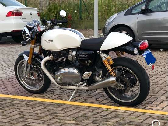 TRIUMPH-THRUXTON R TRIUMPH-THRUXTON R-2020