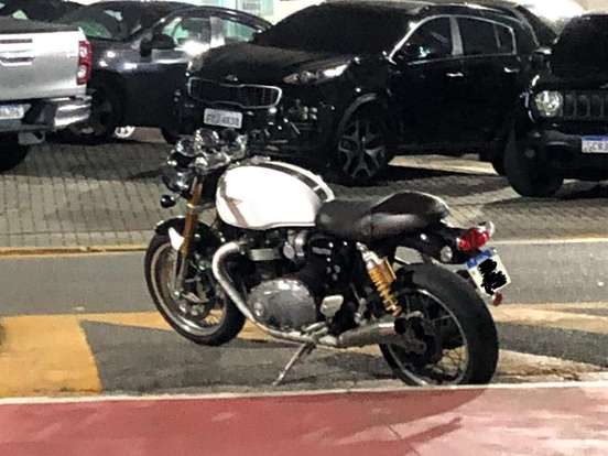 TRIUMPH-THRUXTON R TRIUMPH-THRUXTON R-2020