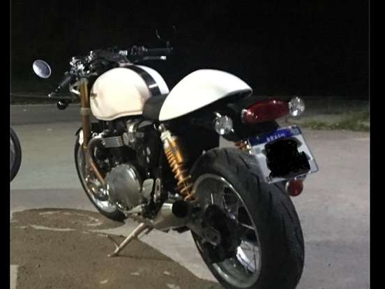 TRIUMPH-THRUXTON R TRIUMPH-THRUXTON R-2020
