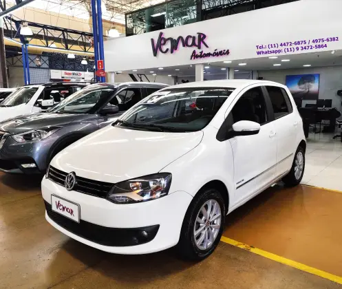 VOLKSWAGEN FOX 1.6 MI HIGHLINE 8V FLEX 4P MANUAL VOLKSWAGEN FOX 1.6 MI HIGHLINE 8V FLEX 4P MANUAL