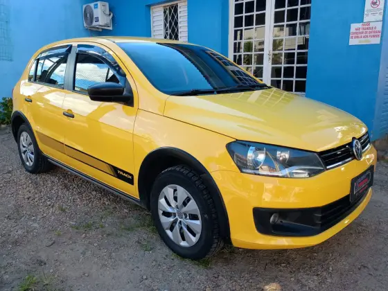 VOLKSWAGEN GOL 1.0 MI TRACK 8V FLEX 4P MANUAL VOLKSWAGEN GOL 1.0 MI TRACK 8V FLEX 4P MANUAL