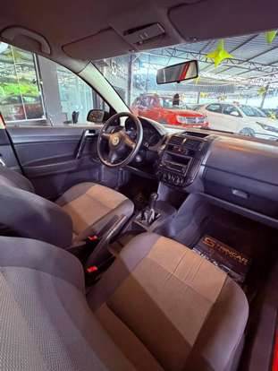 VOLKSWAGEN-POLO-2006