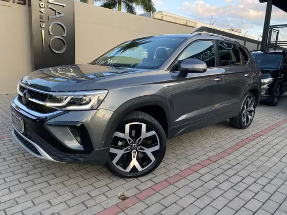 VOLKSWAGEN TAOS 1.4 250 TSI TOTAL FLEX HIGHLINE AUTOMÁTICO