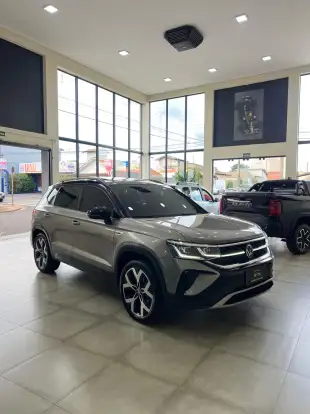 VOLKSWAGEN-TAOS-2024