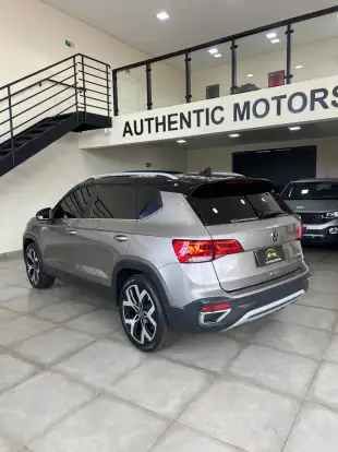VOLKSWAGEN-TAOS-2024