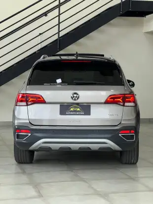 VOLKSWAGEN-TAOS-2024