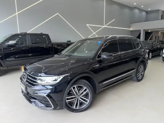 VOLKSWAGEN TIGUAN 2.0 300 TSI GASOLINA ALLSPACE R-LINE AUTOMÁTICO