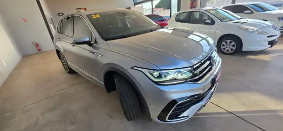 VOLKSWAGEN TIGUAN 2.0 300 TSI GASOLINA ALLSPACE R-LINE AUTOMÁTICO VOLKSWAGEN TIGUAN 2.0 300 TSI GASOLINA ALLSPACE R-LINE AUTOMÁTICO