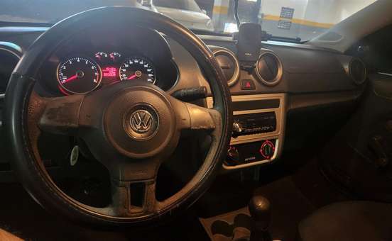 VOLKSWAGEN-GOL-2013