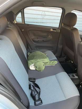 VOLKSWAGEN-GOL-2011