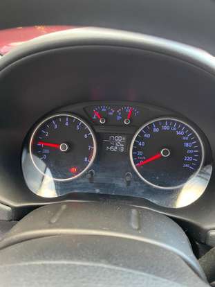 VOLKSWAGEN-GOL-2011