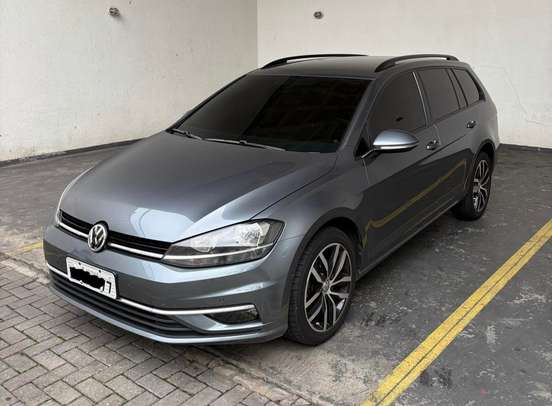 VOLKSWAGEN-GOLF-2017