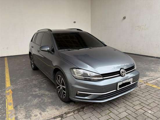 VOLKSWAGEN-GOLF-2017