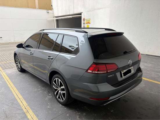 VOLKSWAGEN-GOLF-2017