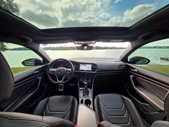 VOLKSWAGEN-JETTA-2023