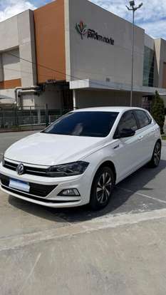 VOLKSWAGEN-POLO-2018