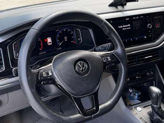 VOLKSWAGEN-POLO-1.0 200 TSI HIGHLINE AUTOMÁTICO VOLKSWAGEN-POLO-2018