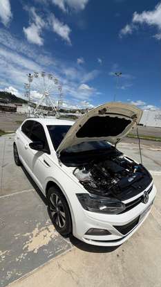 VOLKSWAGEN-POLO-2018