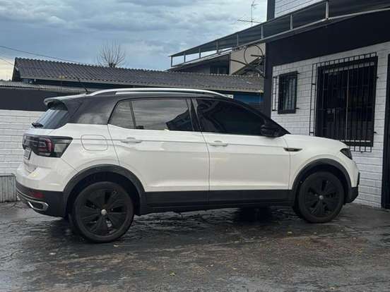 VOLKSWAGEN-T-CROSS-1.4 250 TSI TOTAL FLEX HIGHLINE AUTOMÁTICO VOLKSWAGEN-T-CROSS-2020