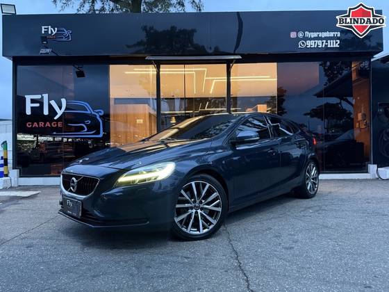 VOLVO V40 2.0 T4 MOMENTUM GASOLINA 4P AUTOMÁTICO