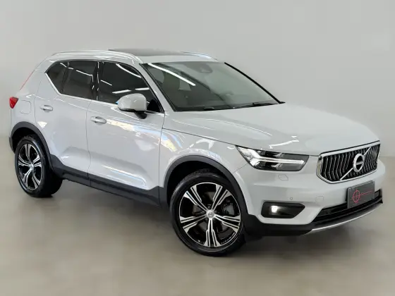 VOLVO XC40 1.5 T5 RECHARGE INSCRIPTION GEARTRONIC