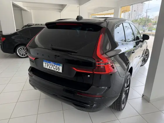 VOLVO XC60 2.0 T8 PHEV PLUS AWD GEARTRONIC VOLVO XC60 2.0 T8 PHEV PLUS AWD GEARTRONIC