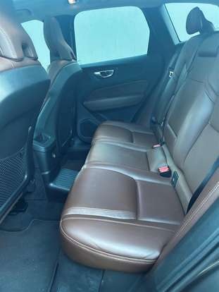 VOLVO-XC60-2018