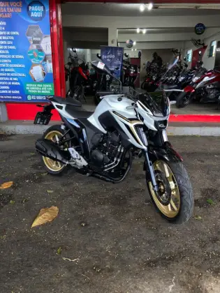 YAMAHA FZ25 FAZER ABS 