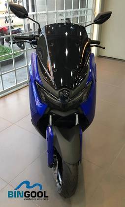 YAMAHA NMAX CONNECTED 160 ABS 