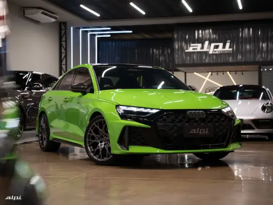 AUDI RS3 2.5 TFSI GASOLINA SEDAN TRACK QUATTRO S-TRONIC AUDI RS3 2.5 TFSI GASOLINA SEDAN TRACK QUATTRO S-TRONIC