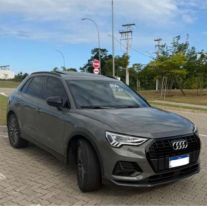 AUDI-Q3-2021