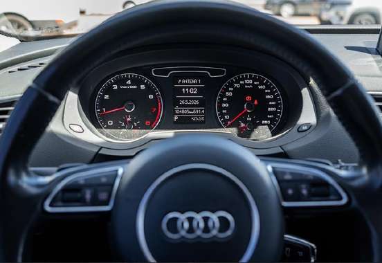 AUDI-Q3-2014